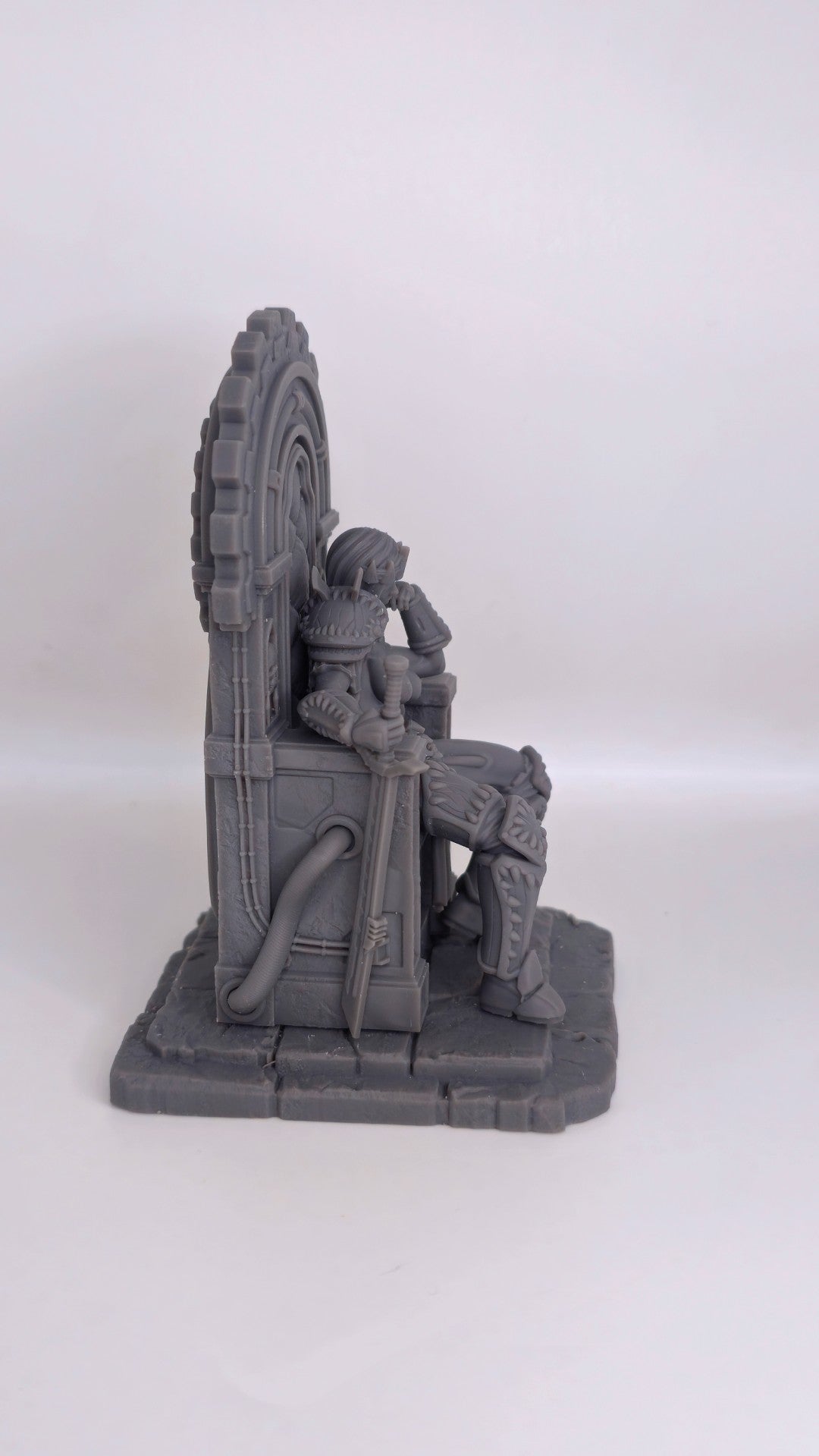 Zhaelyss – Queens of Chaos – Figurine 32mm / 75mm – Black Bird Miniatures