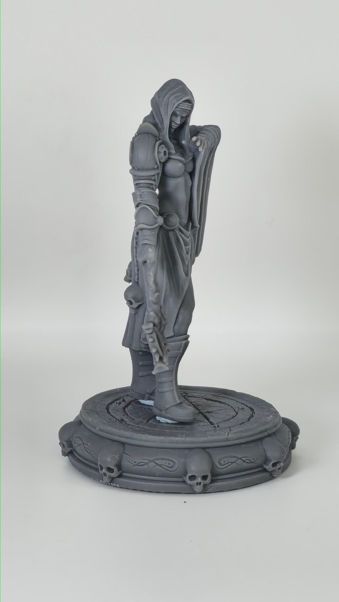 Valeria – Collectible Figure 32mm / 75mm | Black Bird Miniatures – Ladies of the Dark 2