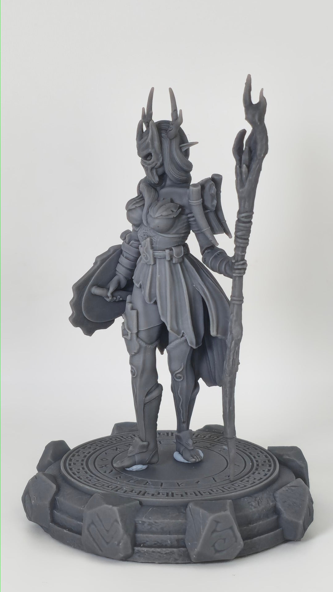 Faelira – figurka kolekcjonerska 32mm / 75mm | Black Bird Miniatures – Ladies of the Dark 2