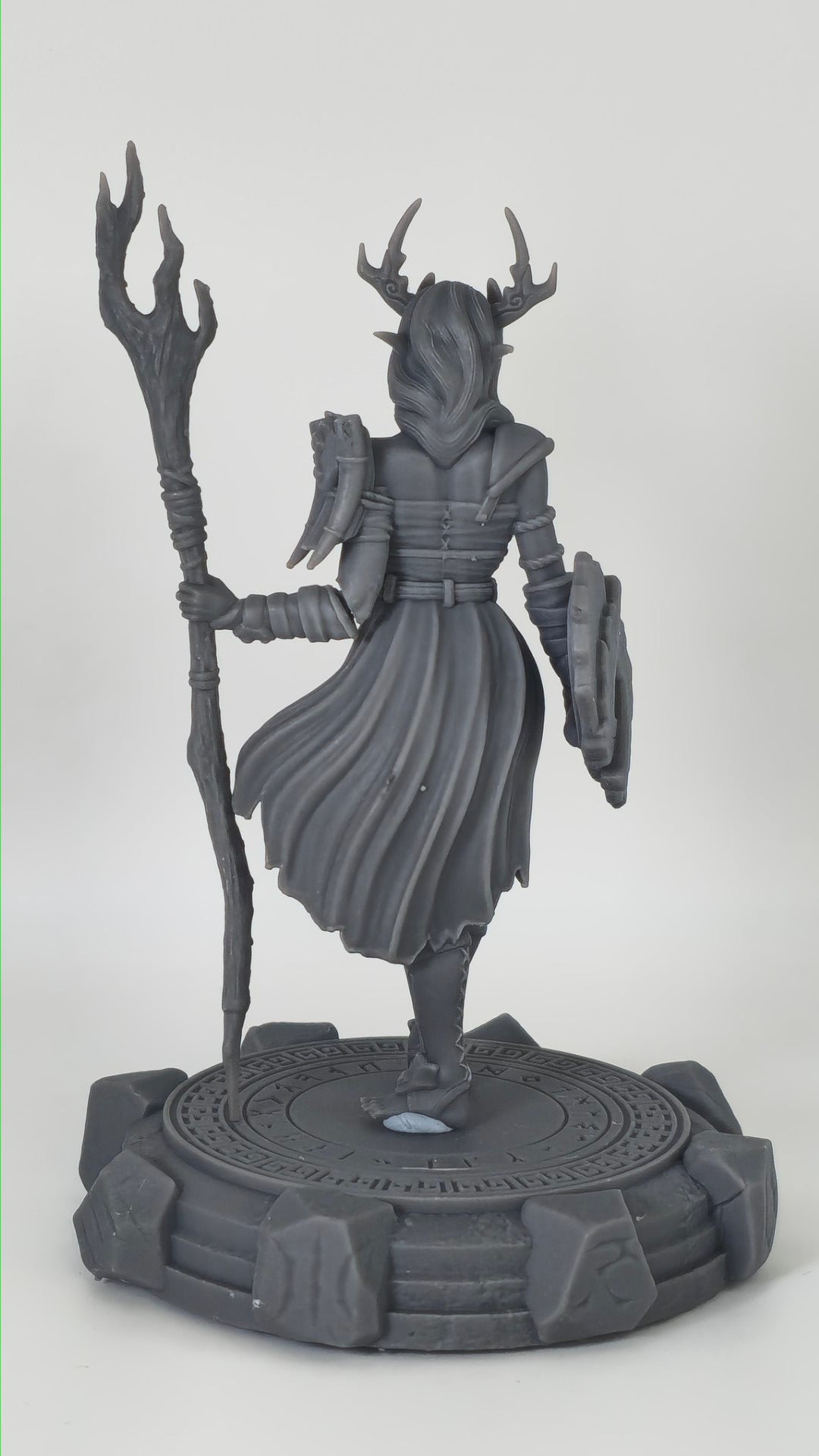 Faelira – figurka kolekcjonerska 32mm / 75mm | Black Bird Miniatures – Ladies of the Dark 2