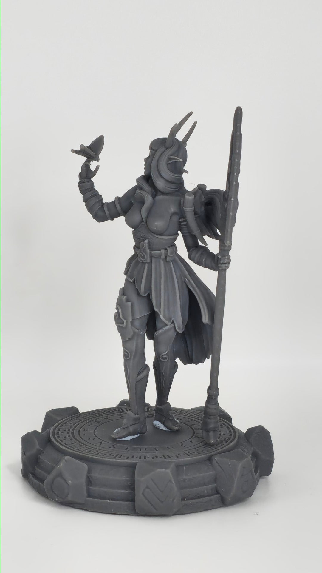 Faelira – figurka kolekcjonerska 32mm / 75mm | Black Bird Miniatures – Ladies of the Dark 2