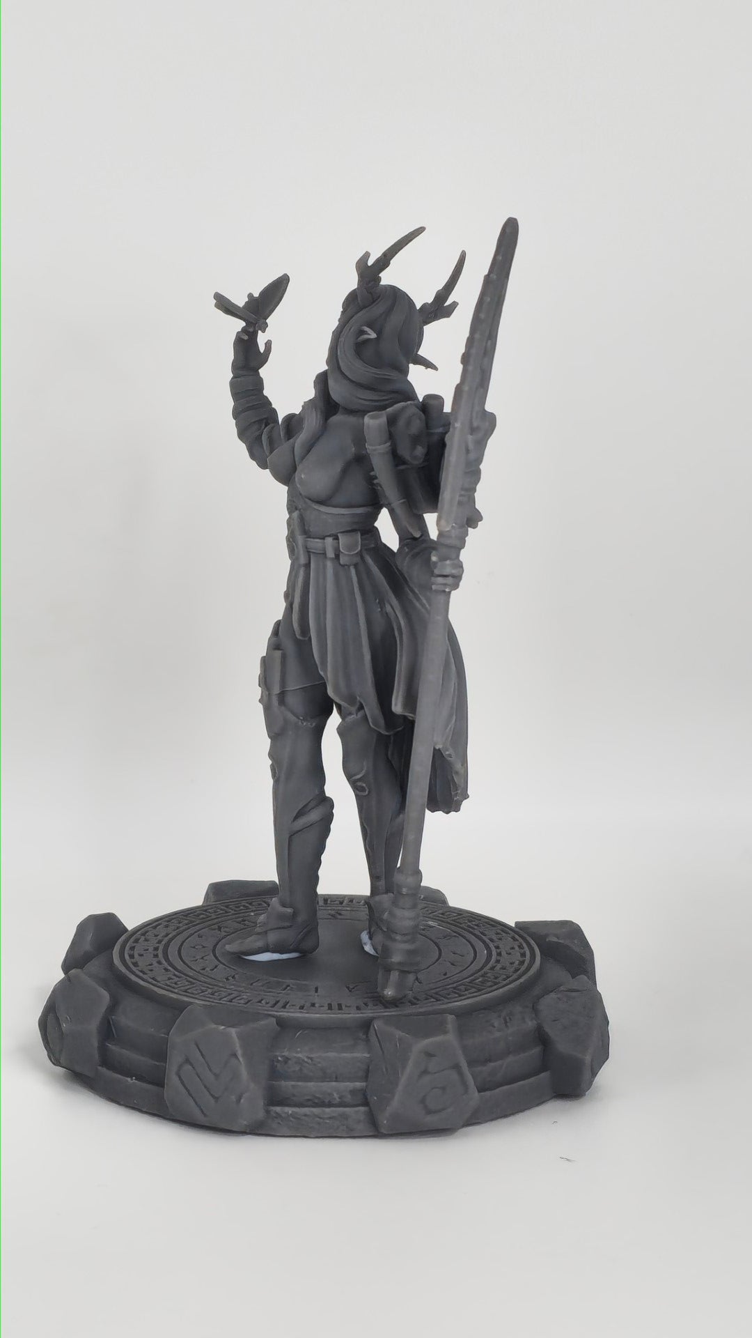 Faelira – figurka kolekcjonerska 32mm / 75mm | Black Bird Miniatures – Ladies of the Dark 2