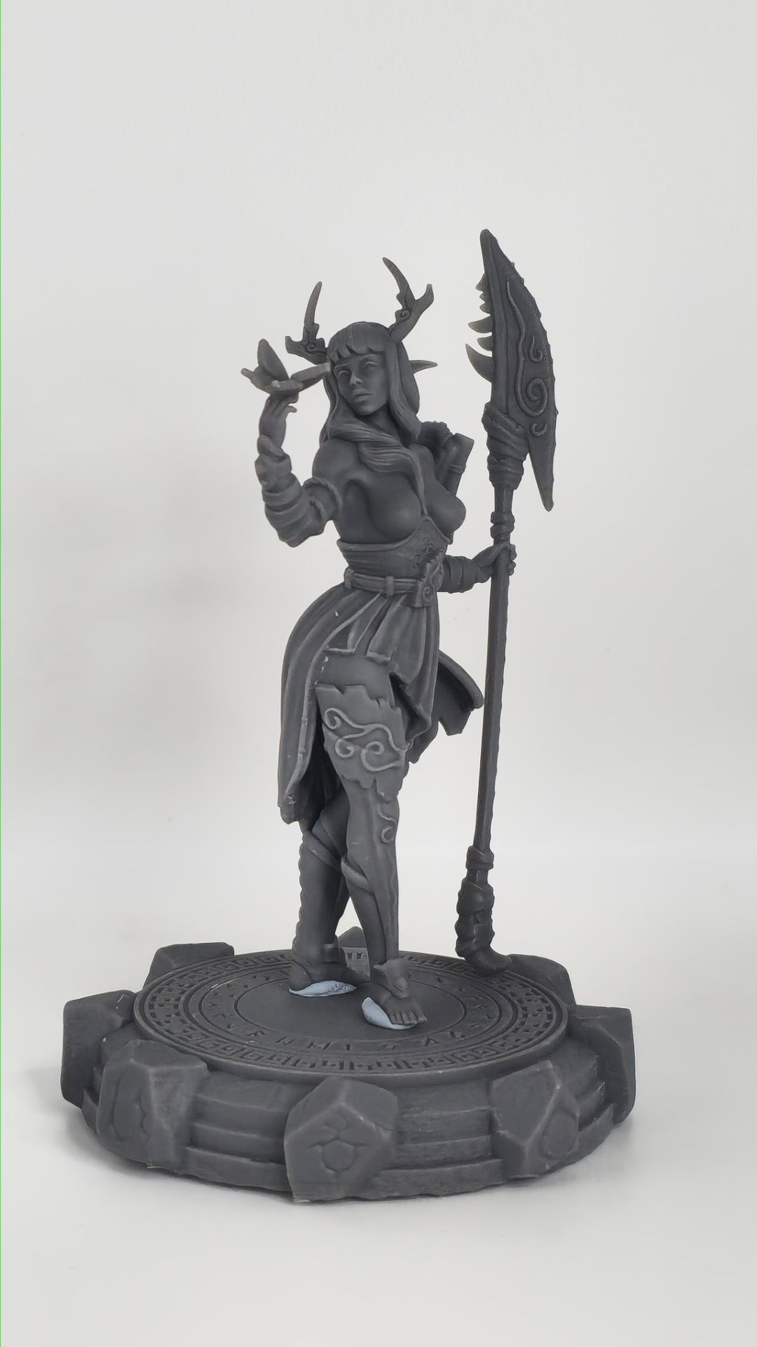 Faelira – figurka kolekcjonerska 32mm / 75mm | Black Bird Miniatures – Ladies of the Dark 2