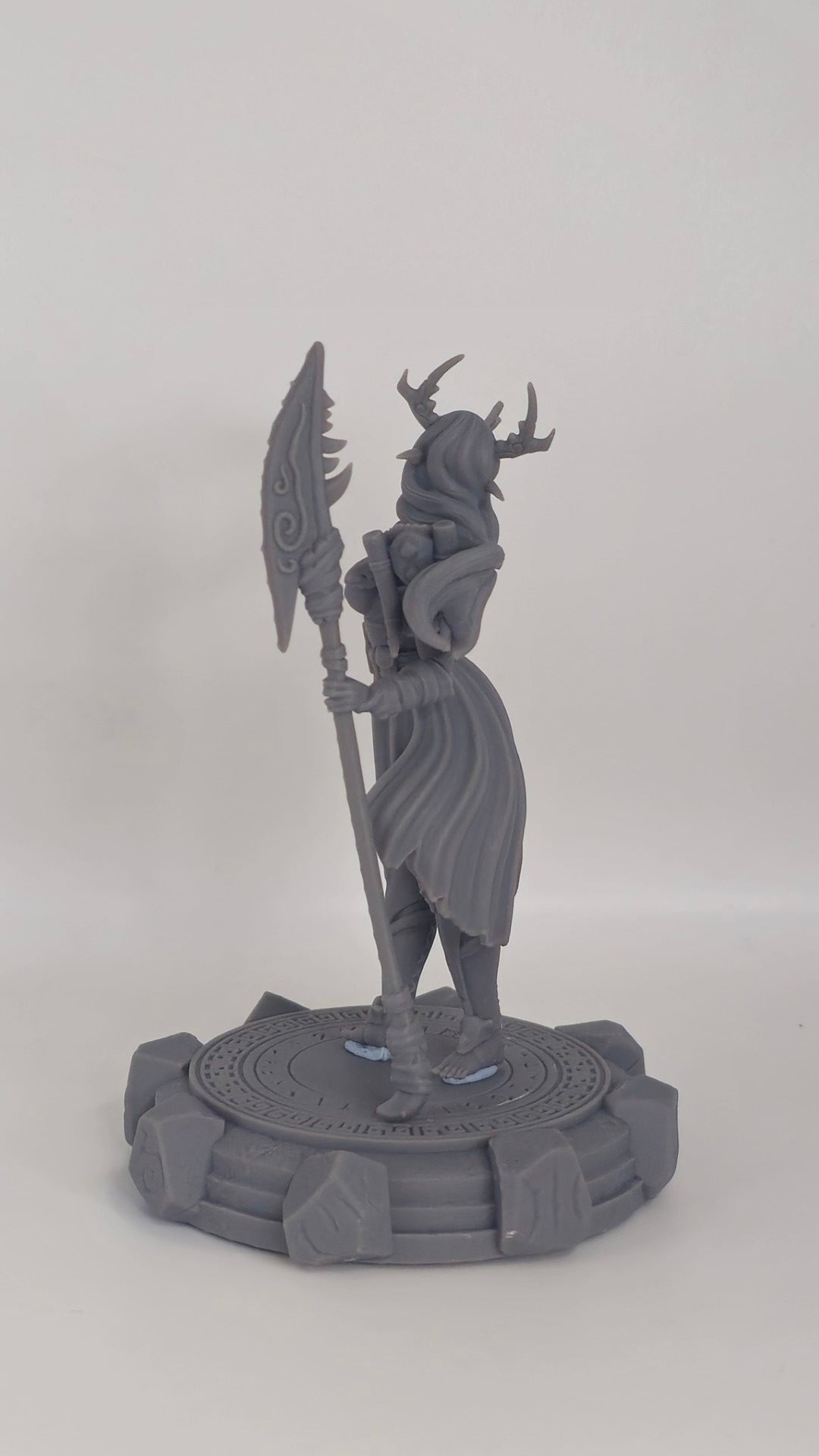 Faelira – figurka kolekcjonerska 32mm / 75mm | Black Bird Miniatures – Ladies of the Dark 2