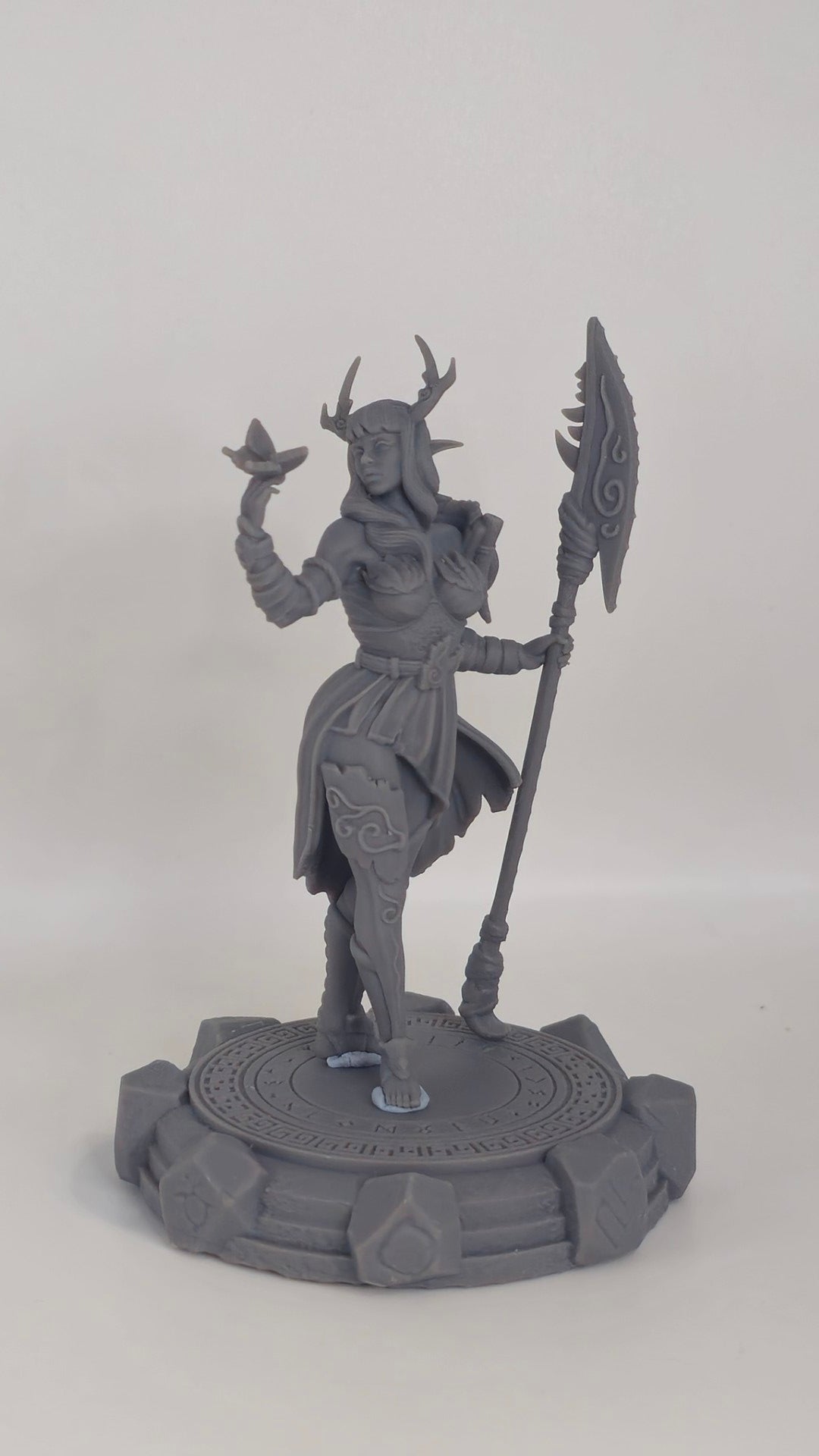 Faelira – figurka kolekcjonerska 32mm / 75mm | Black Bird Miniatures – Ladies of the Dark 2
