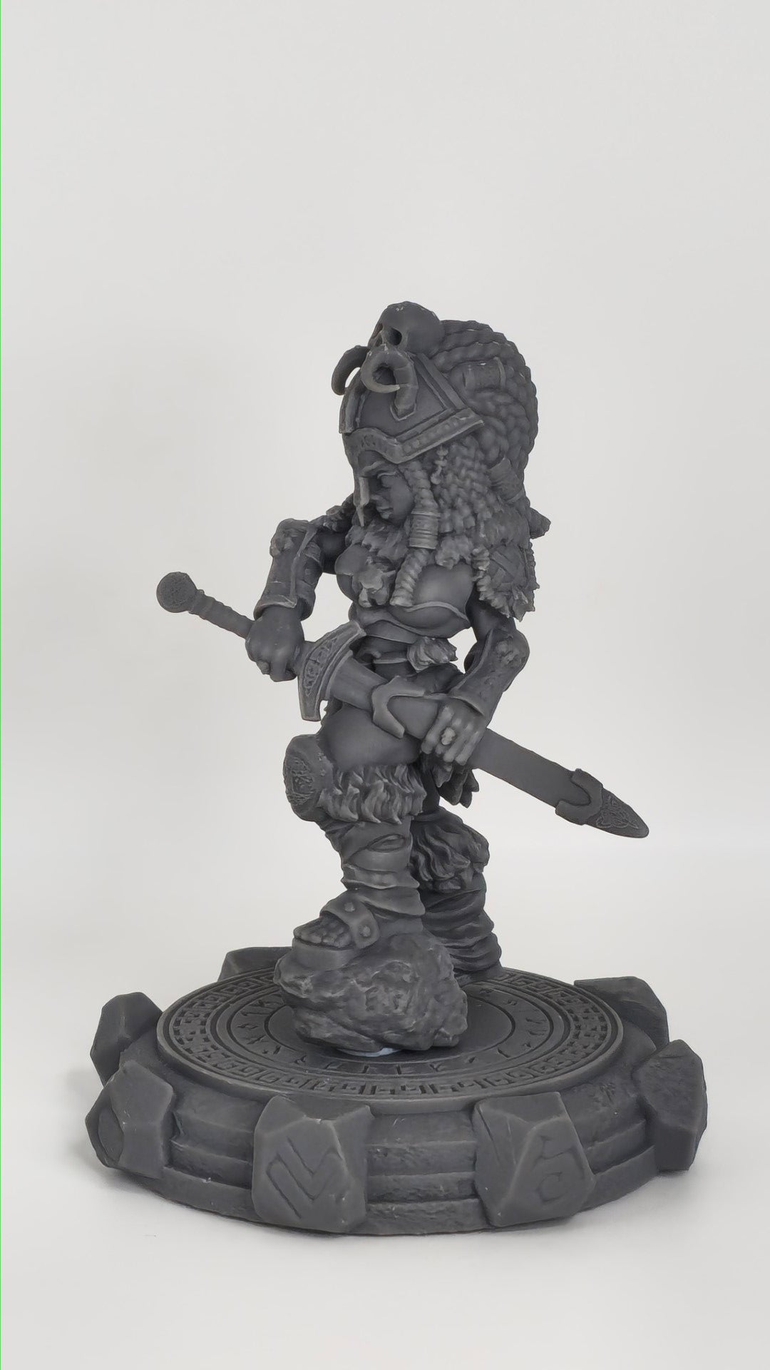 Freydis – figurka kolekcjonerska 32mm / 75mm | Black Bird Miniatures – Ladies of the Dark 2