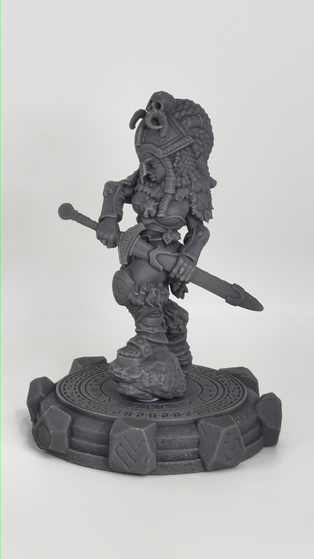 Freydis – figurka kolekcjonerska 32mm / 75mm | Black Bird Miniatures – Ladies of the Dark 2