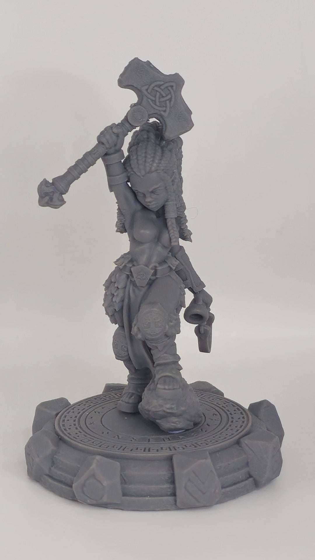 Freydis – figurka kolekcjonerska 32mm / 75mm | Black Bird Miniatures – Ladies of the Dark 2