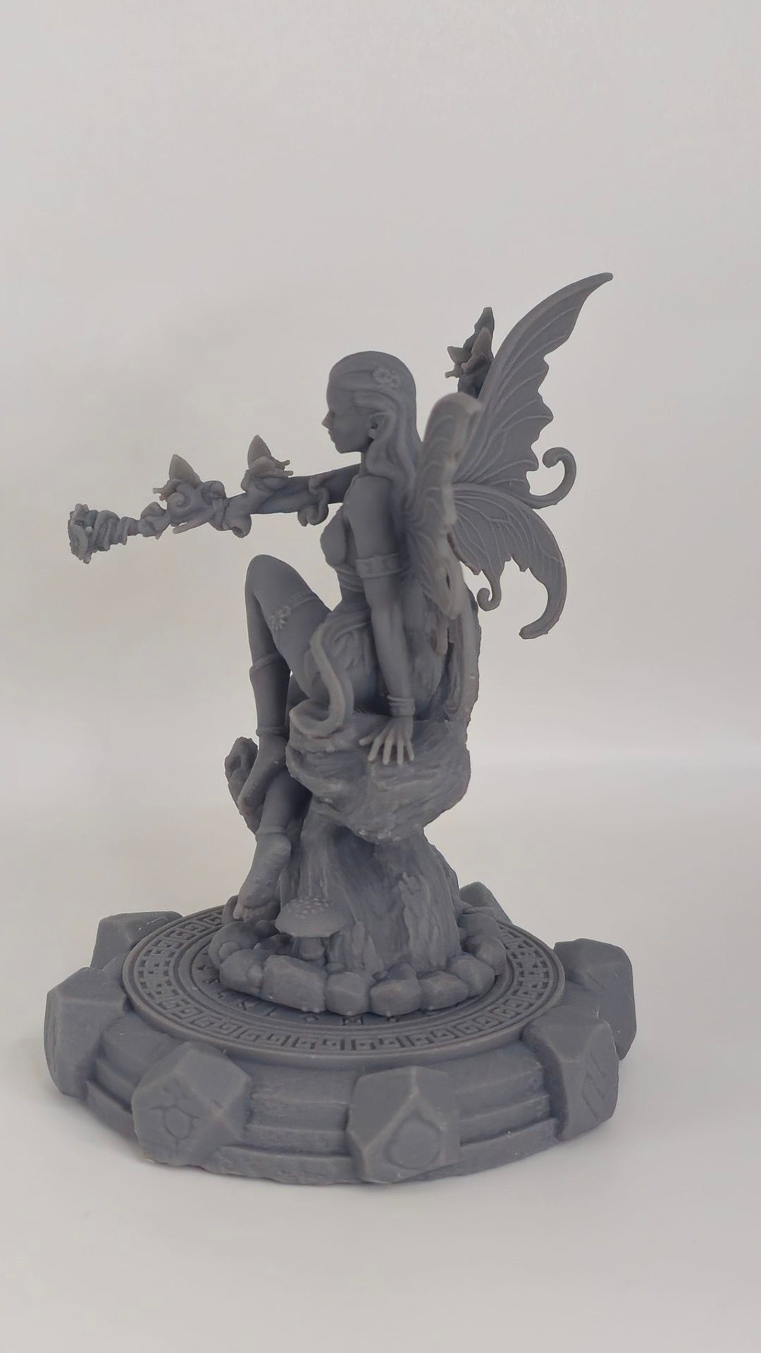 Liora – figurka kolekcjonerska 32mm / 75mm | Black Bird Miniatures – Ladies of the Dark 2