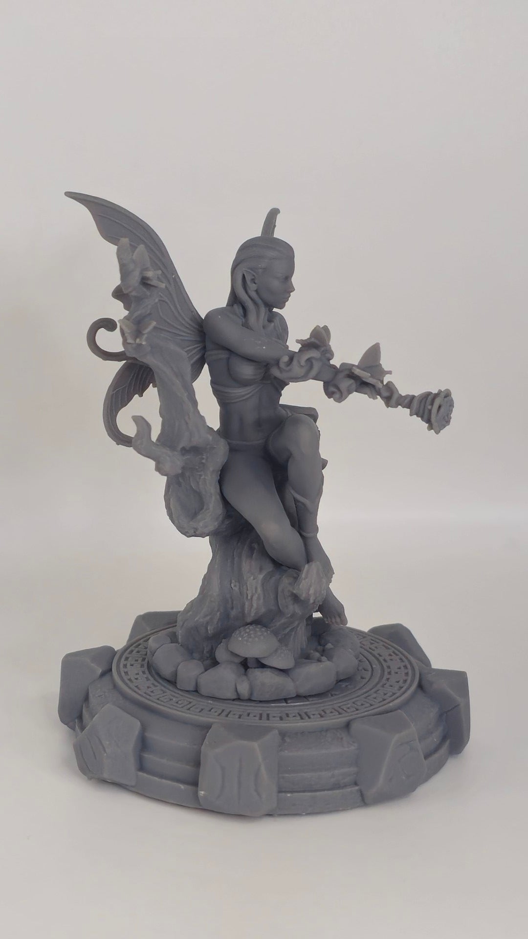 Liora – figurka kolekcjonerska 32mm / 75mm | Black Bird Miniatures – Ladies of the Dark 2