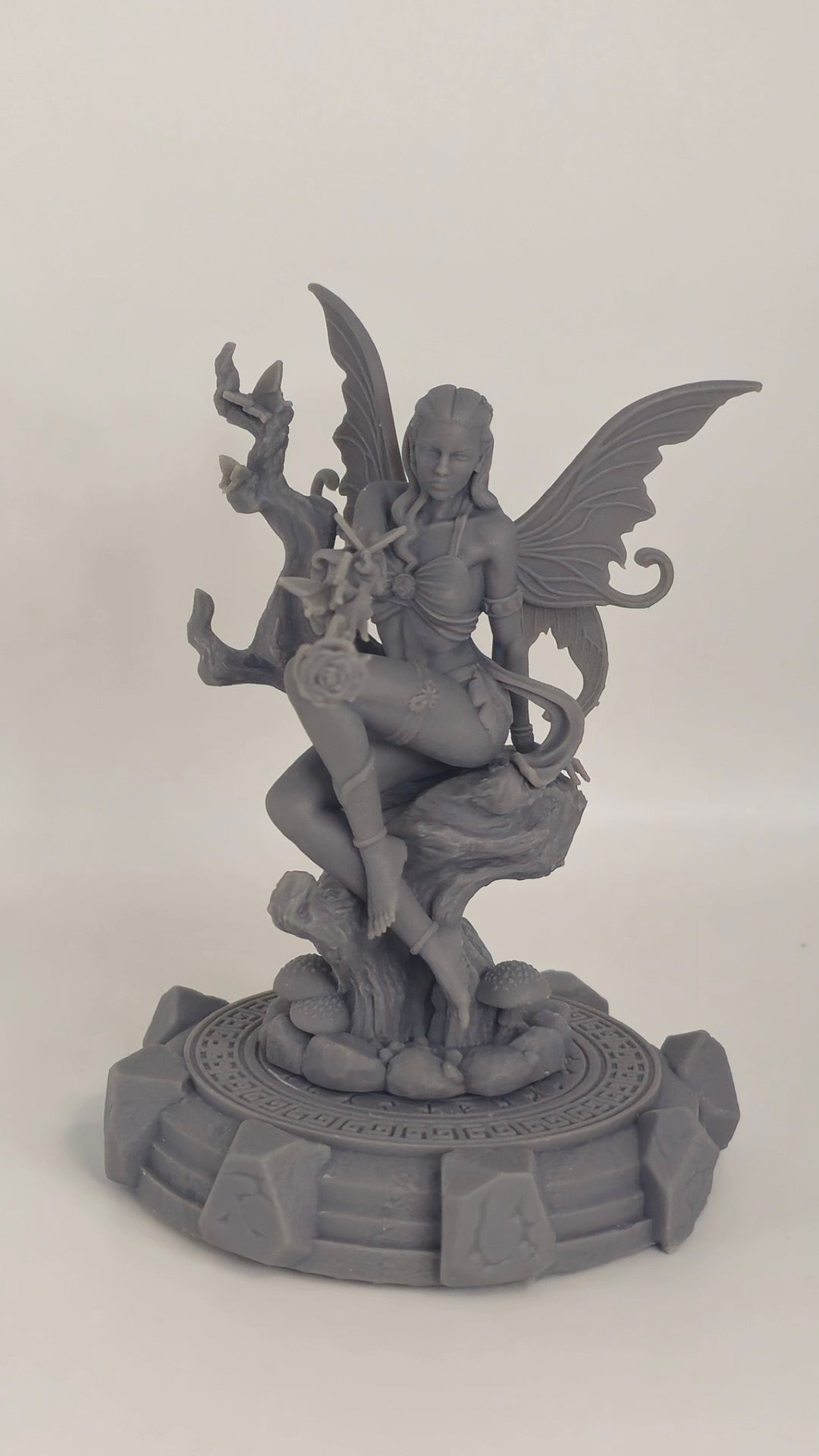 Liora – figurka kolekcjonerska 32mm / 75mm | Black Bird Miniatures – Ladies of the Dark 2