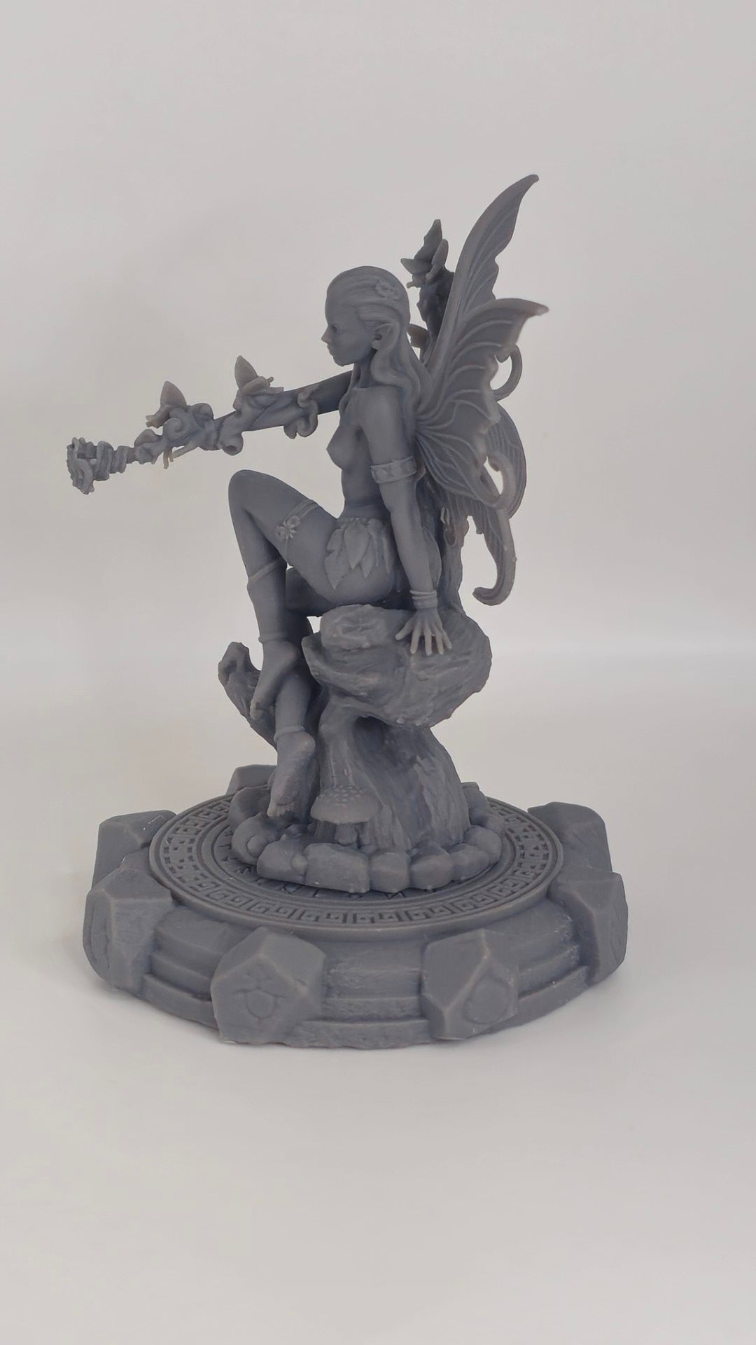 Liora – figurka kolekcjonerska 32mm / 75mm | Black Bird Miniatures – Ladies of the Dark 2