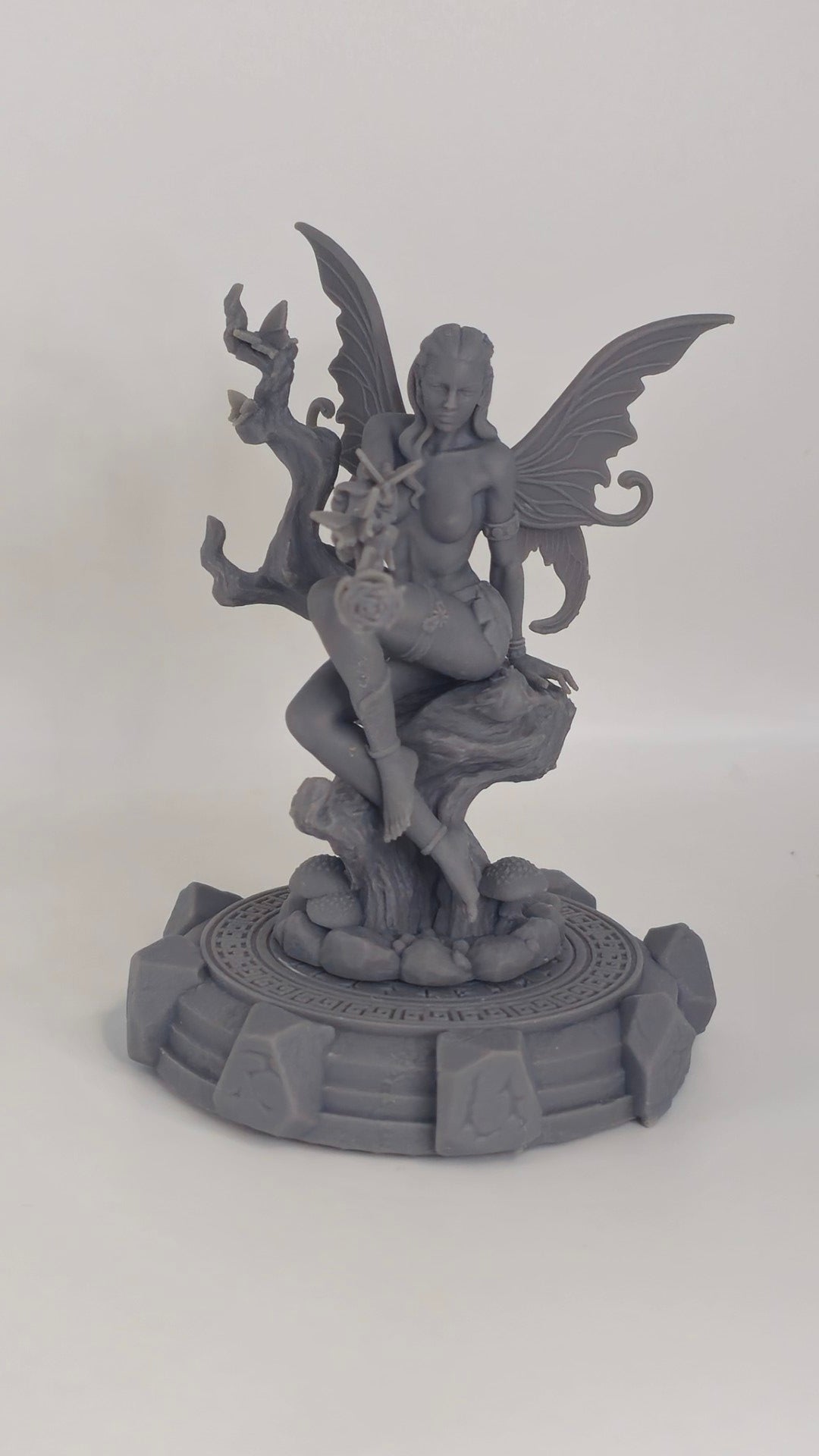 Liora – figurka kolekcjonerska 32mm / 75mm | Black Bird Miniatures – Ladies of the Dark 2