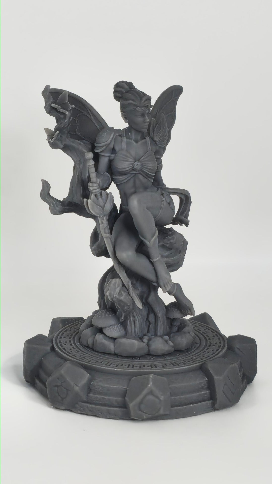 Liora – figurka kolekcjonerska 32mm / 75mm | Black Bird Miniatures – Ladies of the Dark 2