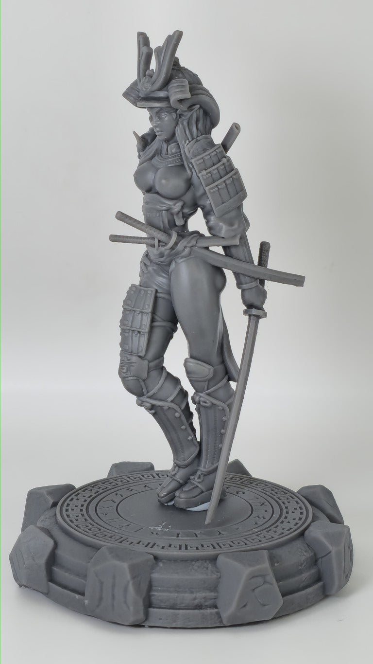 Nayeli – Sammelfigur 32 mm / 75 mm – Ladies of the Dark 2