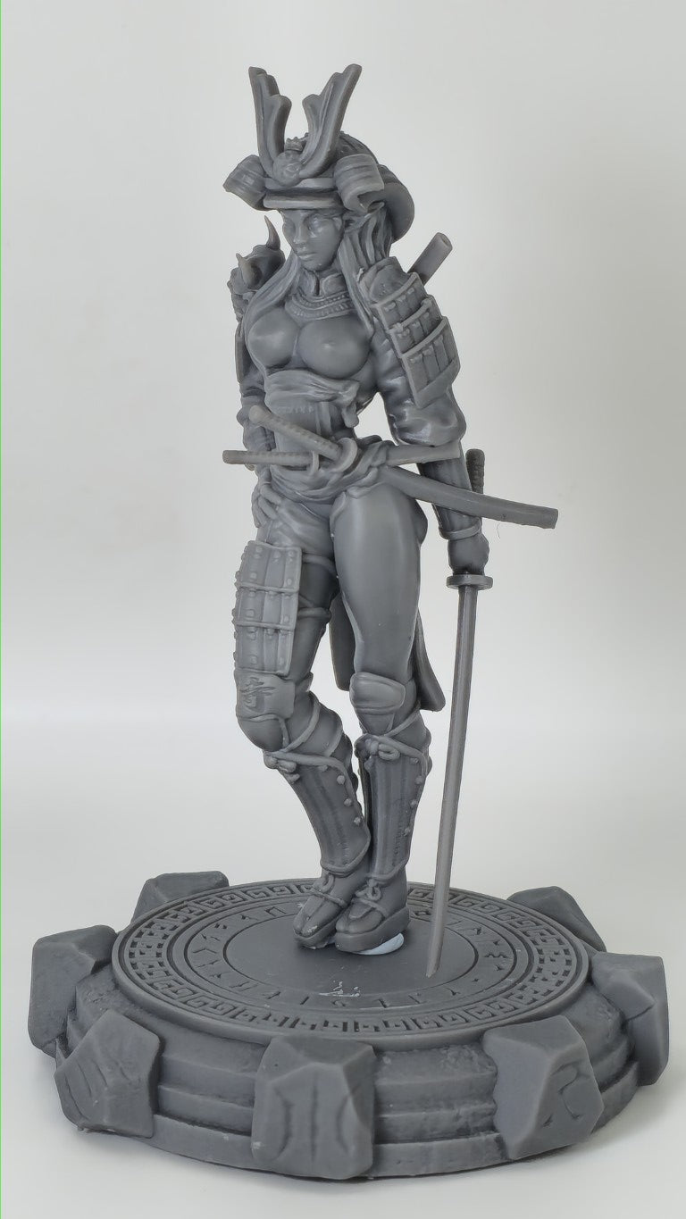 Nayeli – Sammelfigur 32 mm / 75 mm – Ladies of the Dark 2