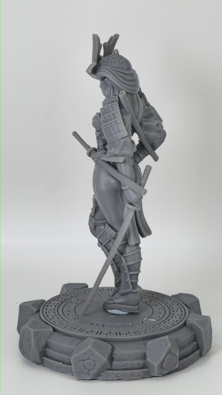 Nayeli – Sammelfigur 32 mm / 75 mm – Ladies of the Dark 2