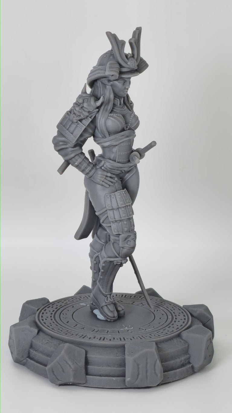 Nayeli – Sammelfigur 32 mm / 75 mm – Ladies of the Dark 2