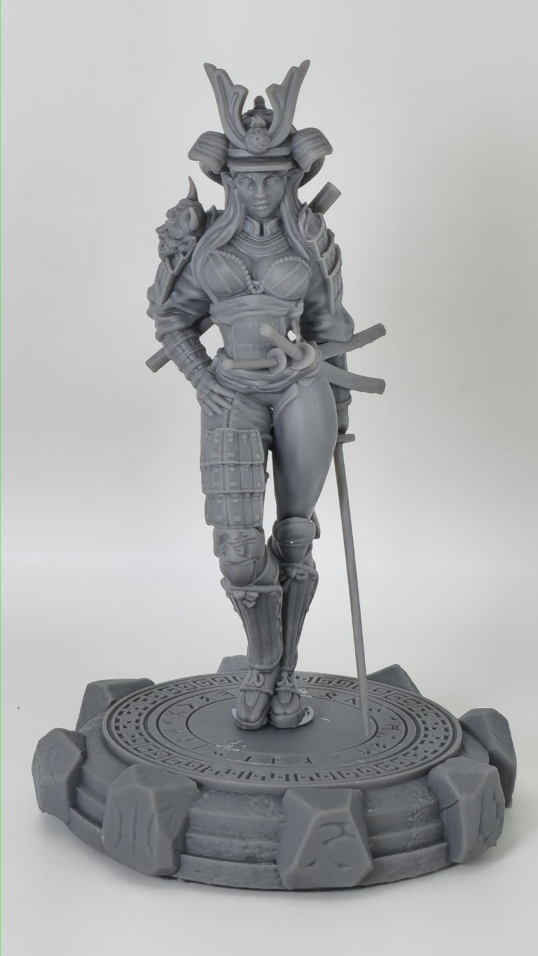 Nayeli – Sammelfigur 32 mm / 75 mm – Ladies of the Dark 2