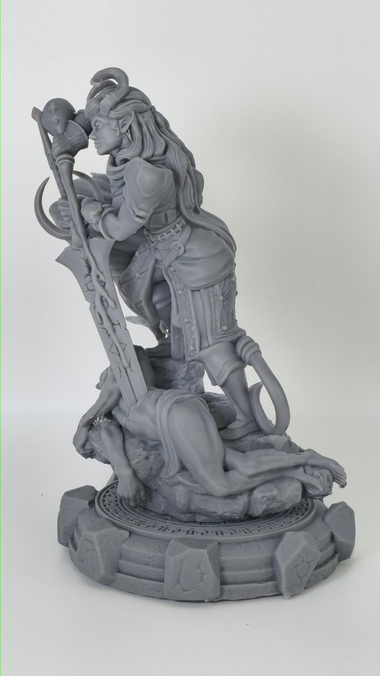 Sareth – Sammelfigur 32 mm / 75 mm – Ladies of the Dark 2