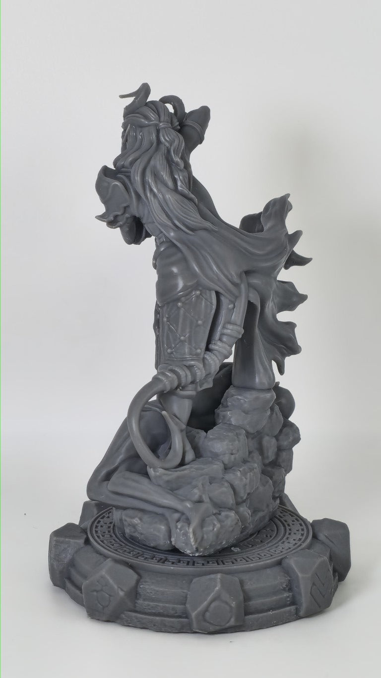 Sareth – Sammelfigur 32 mm / 75 mm – Ladies of the Dark 2