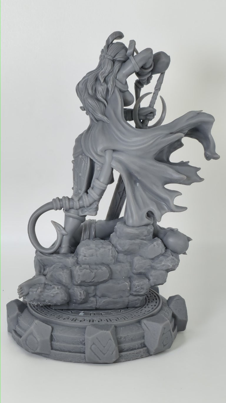 Sareth – Sammelfigur 32 mm / 75 mm – Ladies of the Dark 2