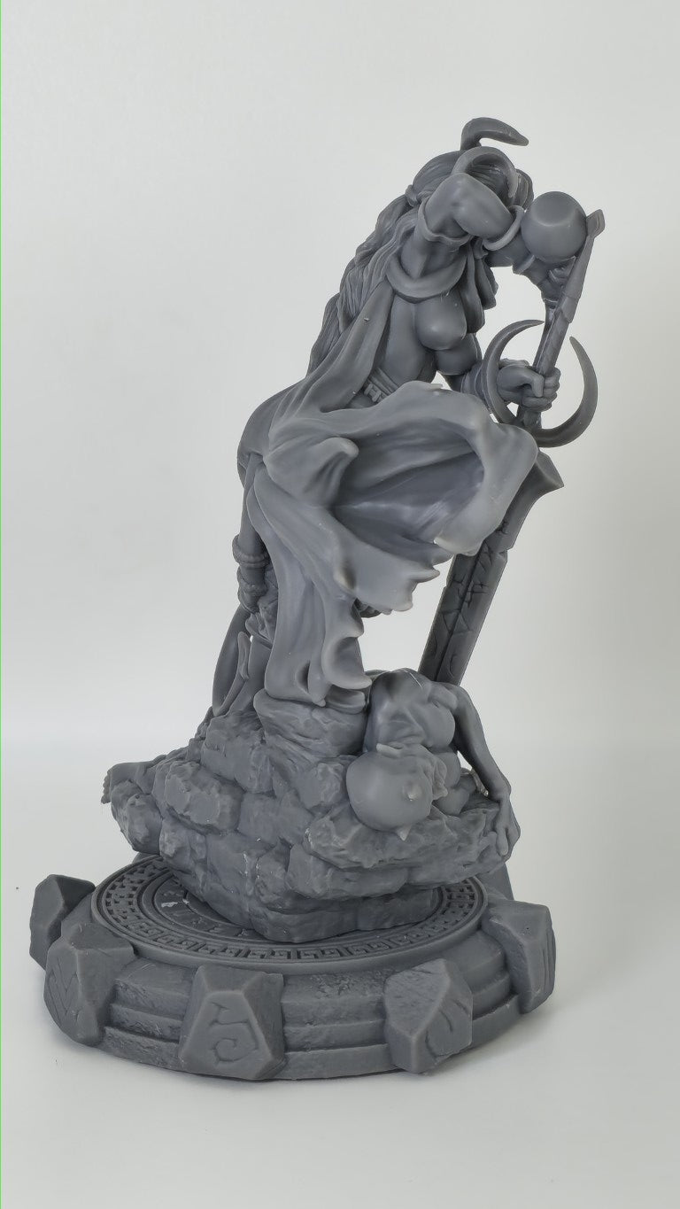 Sareth – Sammelfigur 32 mm / 75 mm – Ladies of the Dark 2