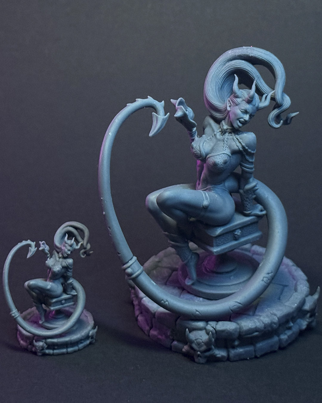Aelissa – Queens of Chaos – Figur 32 mm / 75 mm – Black Bird Miniatures