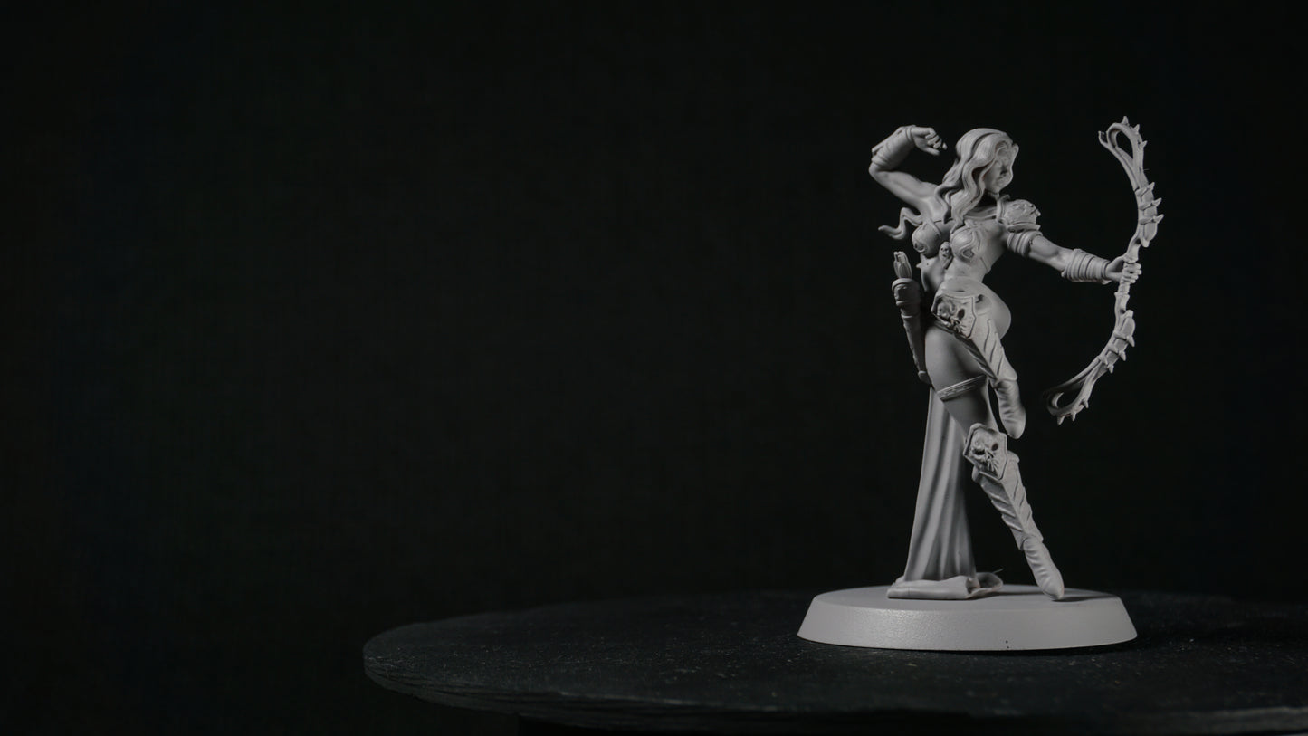 Elira resin figure dark fantasy collectible miniature 32mm and 75mm