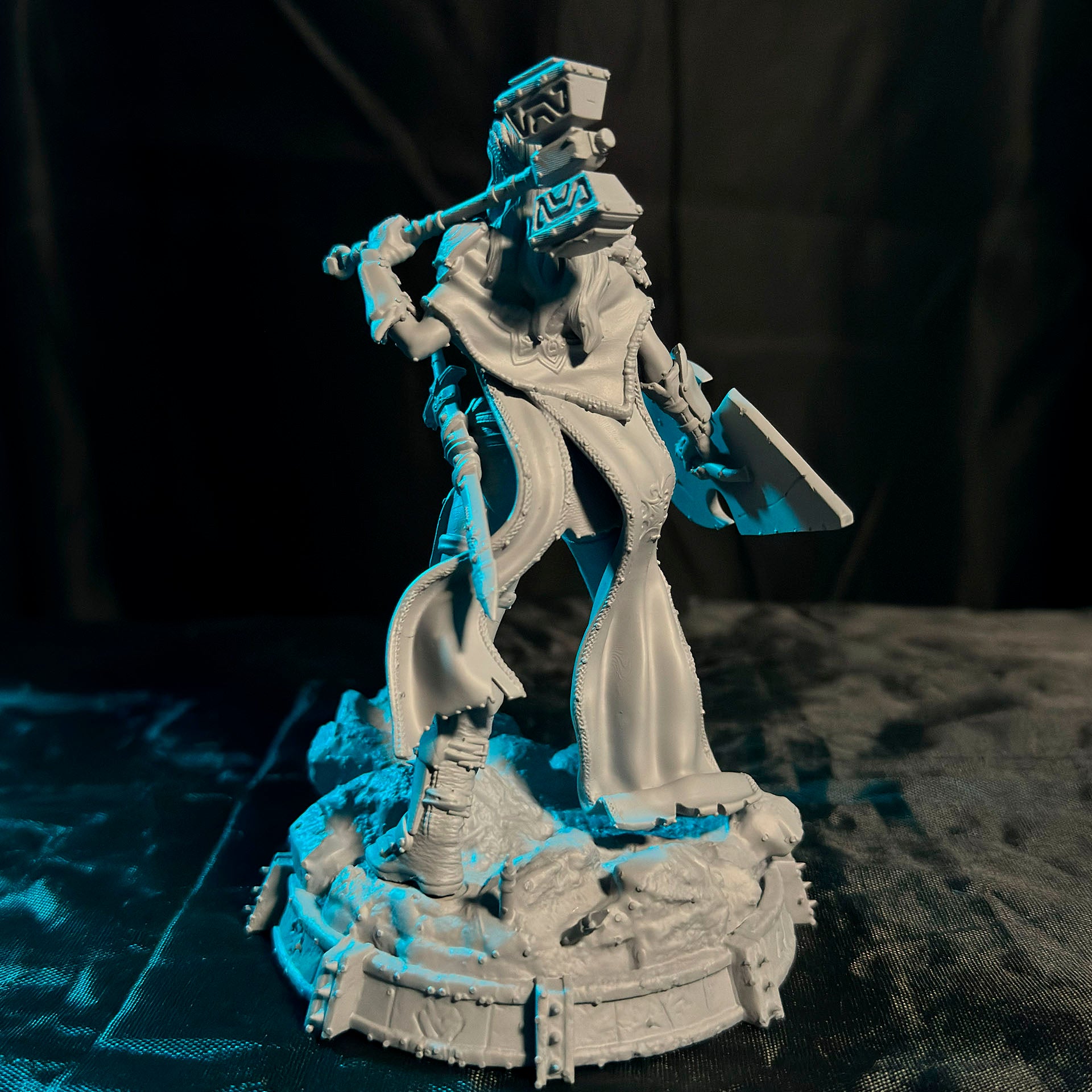 Elysia – paladynka z mieczem i tarczą, kolekcja Guardians of Destiny