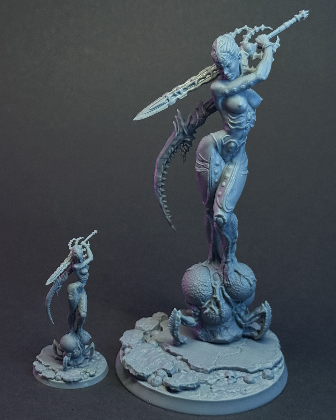 Kaelyssra – Queens of Chaos – Figurka 32mm / 75mm – Black Bird Miniatures