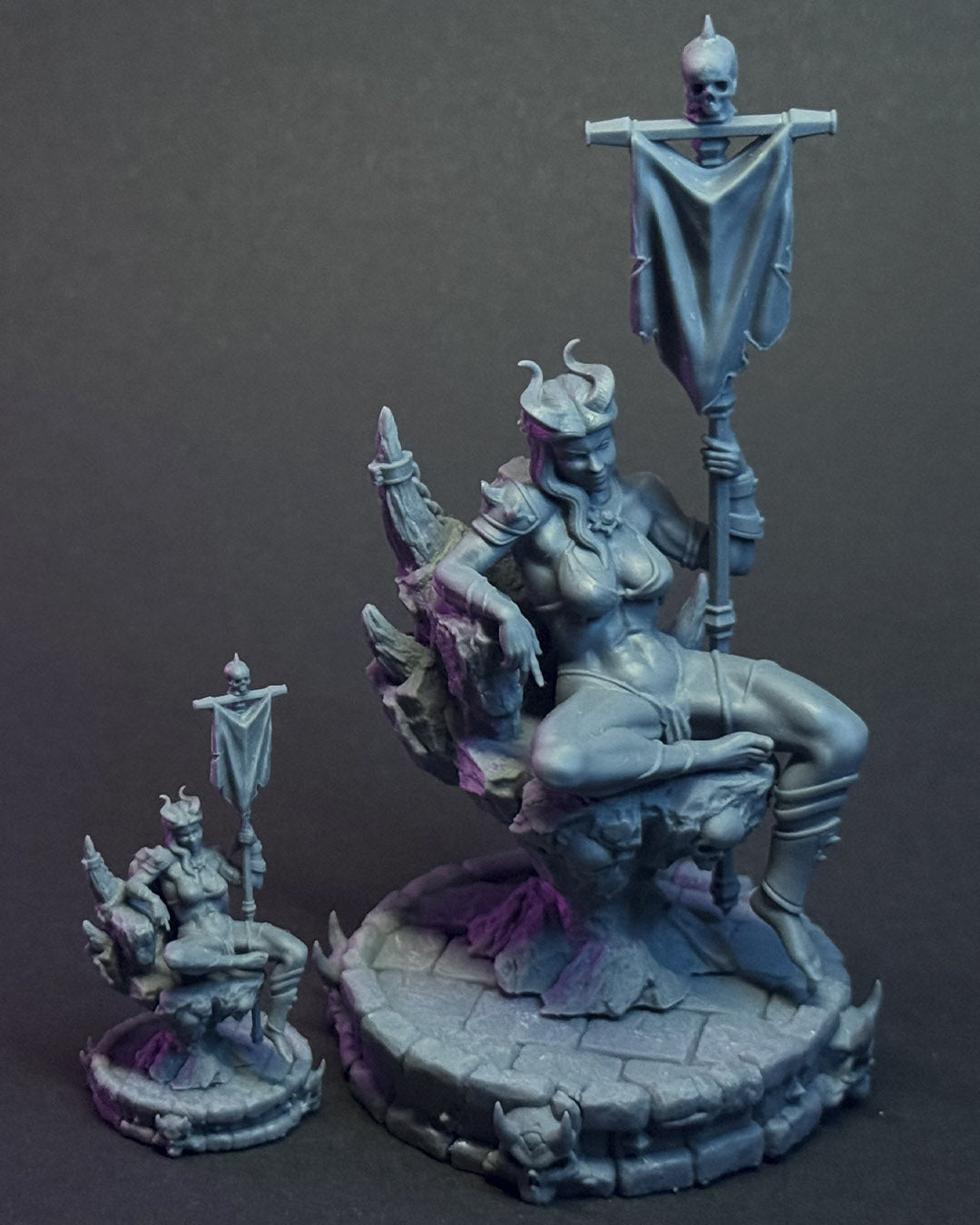 Malryss – Queens of Chaos – Figurka 32mm / 75mm – Black Bird Miniatures