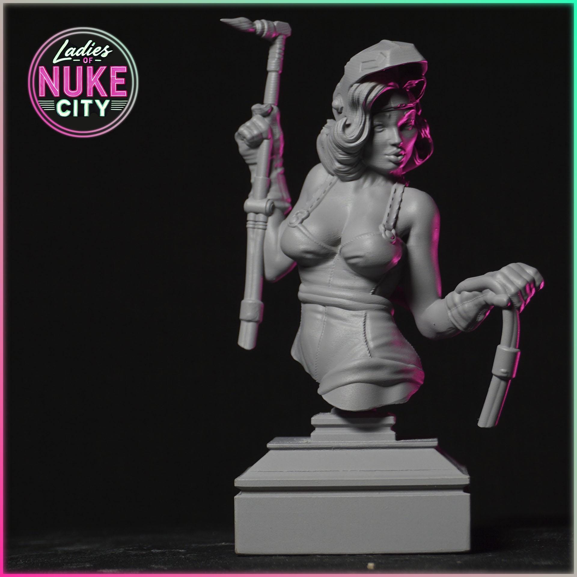 Marylin Volt figurka żywiczna – Nuke City Ladies – Black Bird Miniatures