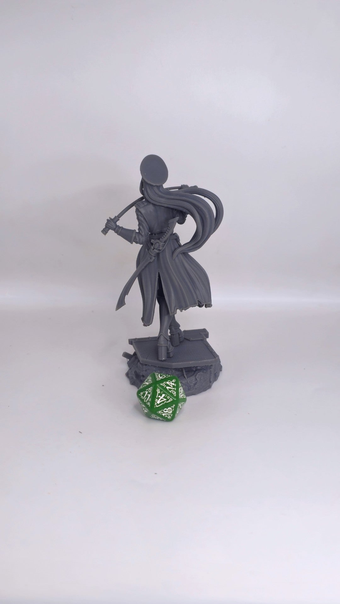 Valeria – Queens of the Black Empire | Imperialna Oficer Grimdark