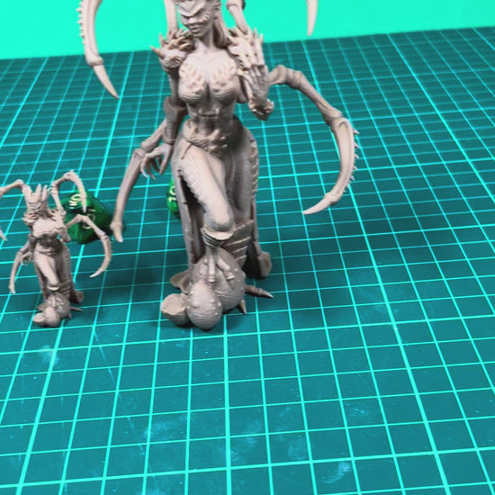 Velrithis – detailed demon hybrid model 32 mm / 75 mm from Ladies of the Dark Age