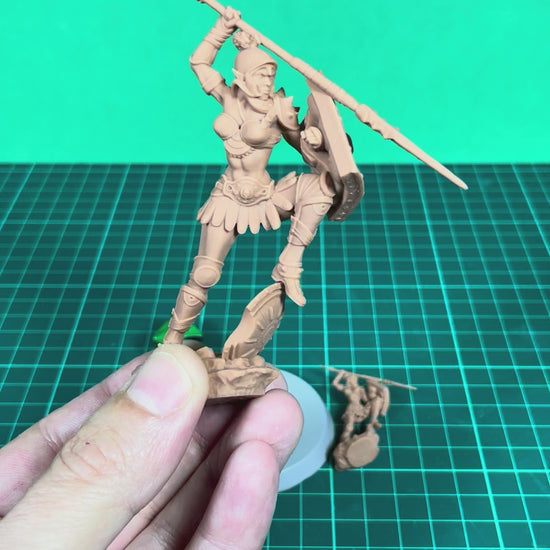 Cassia – female warrior resin model 32 mm / 75 mm from Ladies of the Dark Age