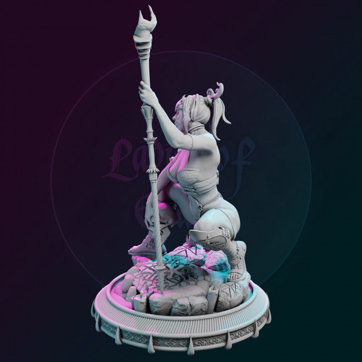 vrylith-dark-fantasy-sorceress-miniature